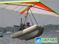 充气艇在水上起飞 水空两用船