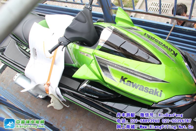 沈阳高先生 上海提艇 日本川崎(Kawasaki Jet Ski)310LX水上摩托艇配专用拖车