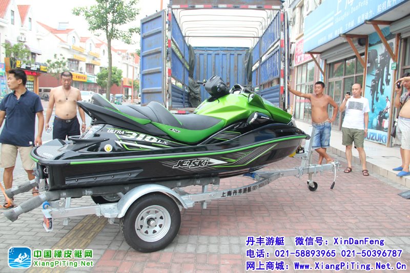 沈阳高先生 上海提艇 日本川崎(Kawasaki Jet Ski)310LX水上摩托艇配专用拖车